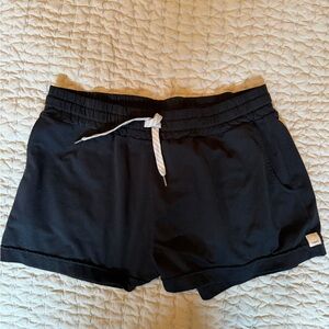 Black Women's Vuori Halo Shorts